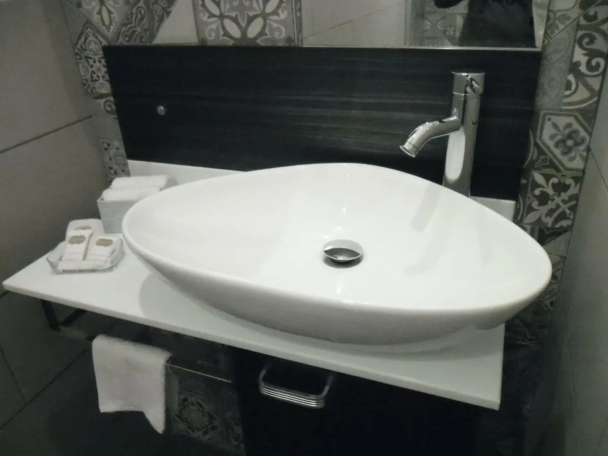 Le Vie Del Centro Hotel Palermo 2*,
