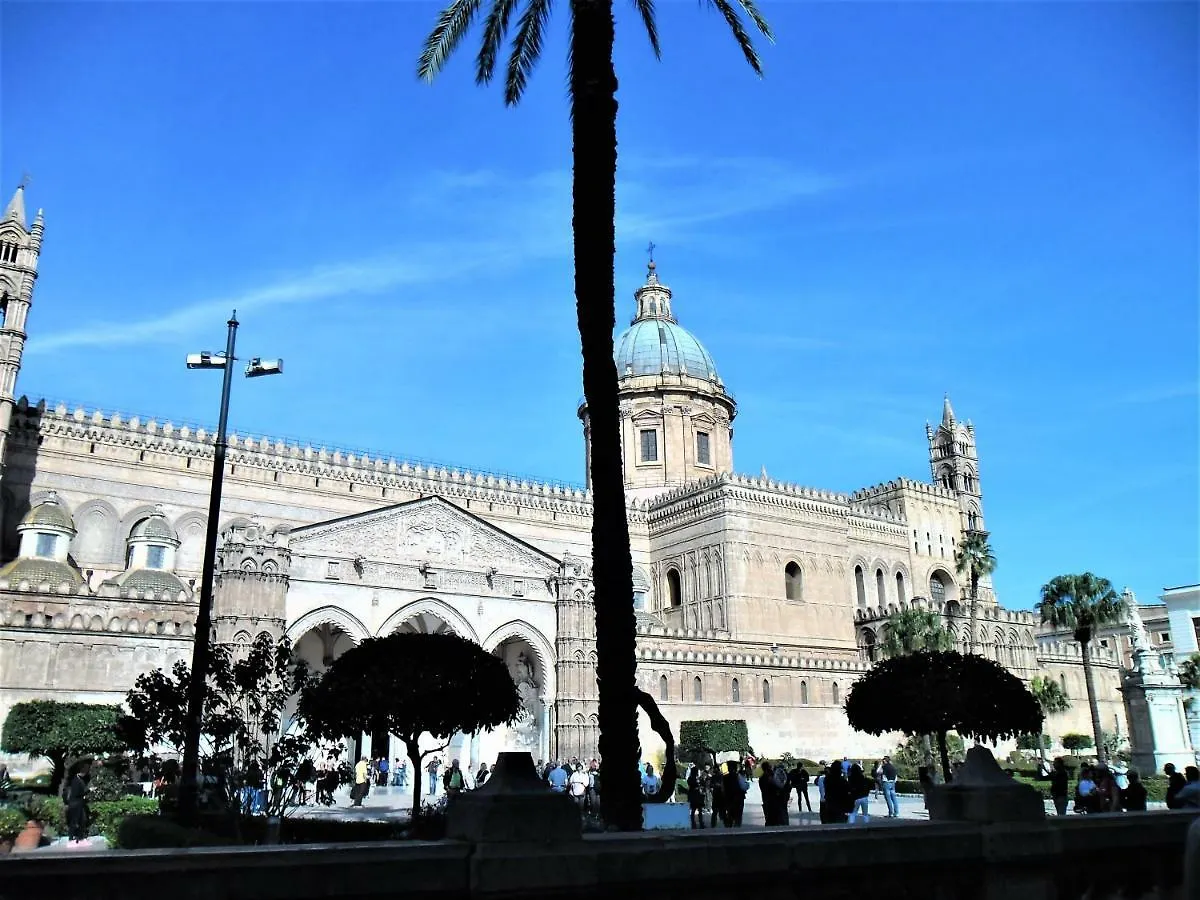 Le Vie Del Centro Hotel Palermo 2*,